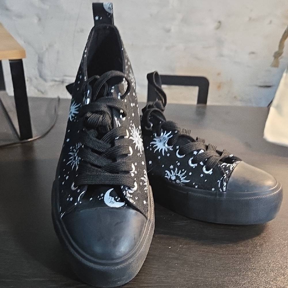 Hot Topic Black and White Celestial Sneakers